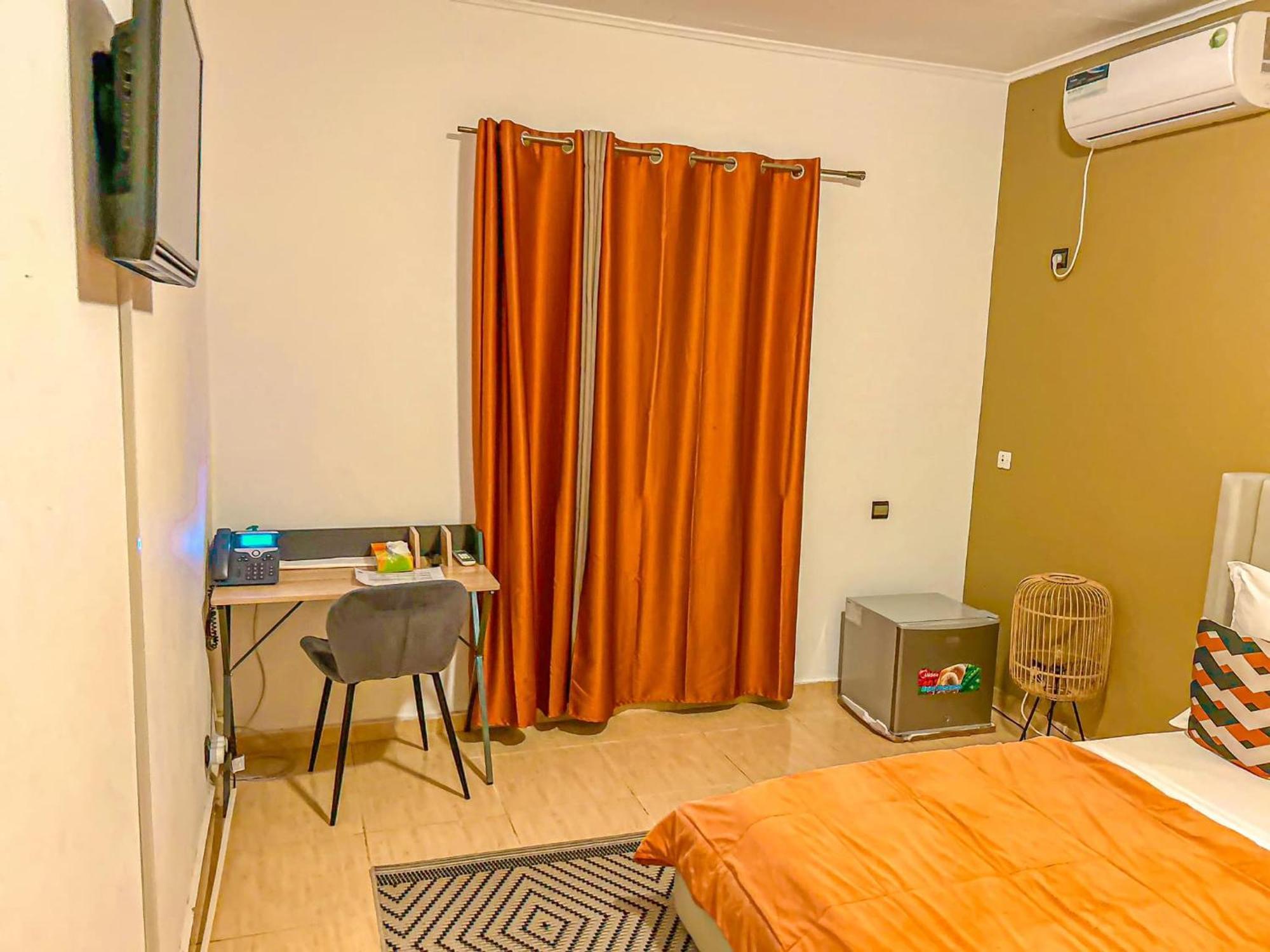 Residence Le Tali 리브르빌 외부 사진
