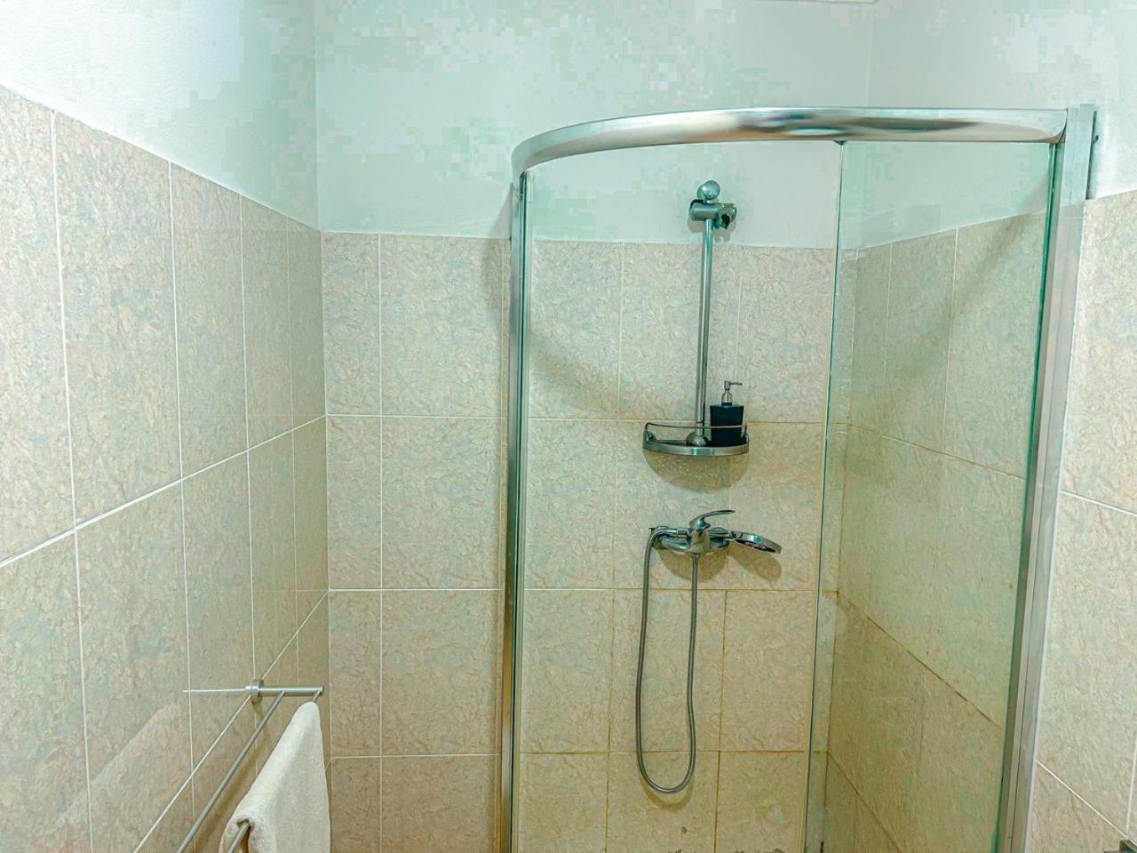 Residence Le Tali 리브르빌 외부 사진