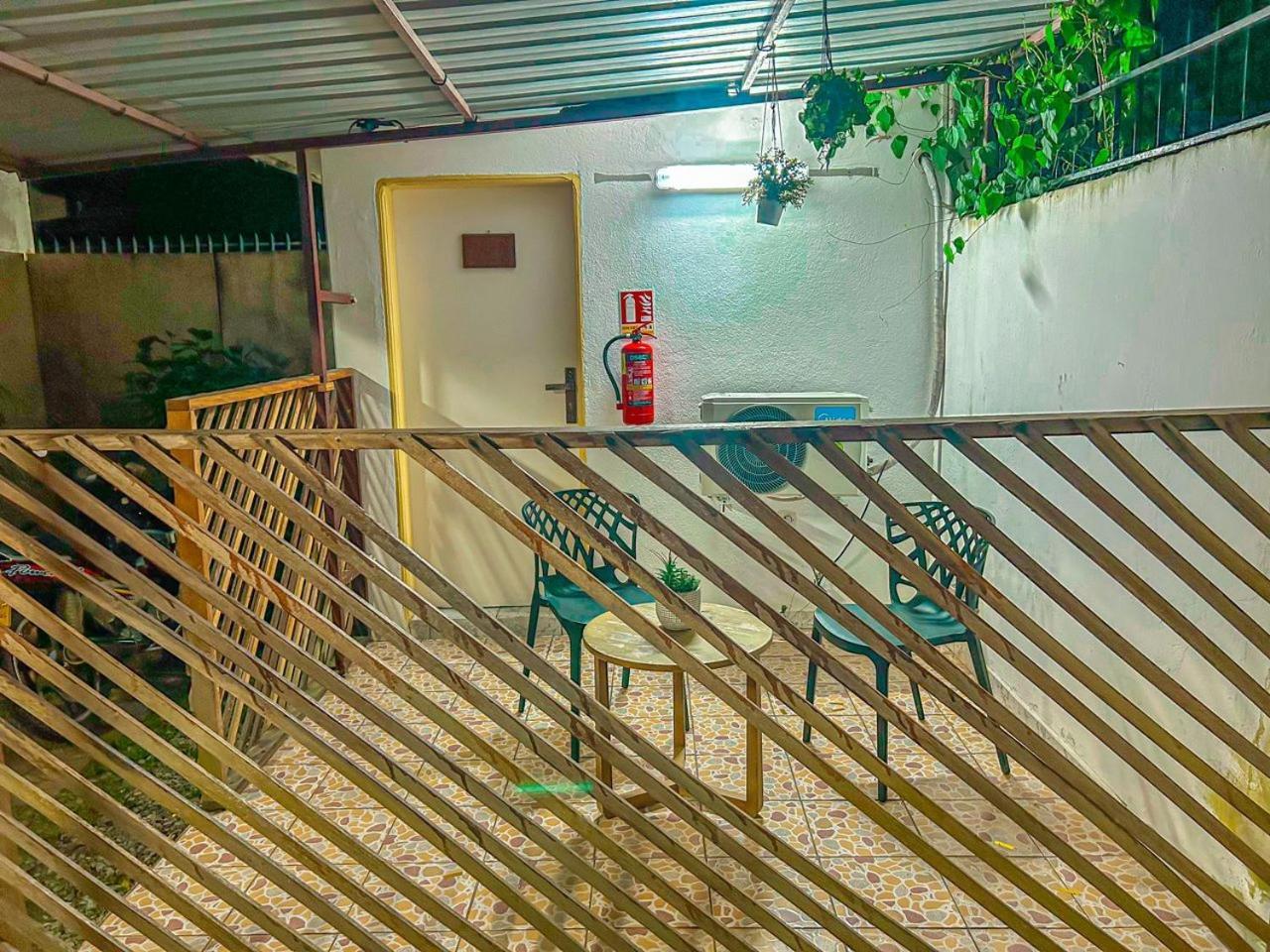 Residence Le Tali 리브르빌 외부 사진