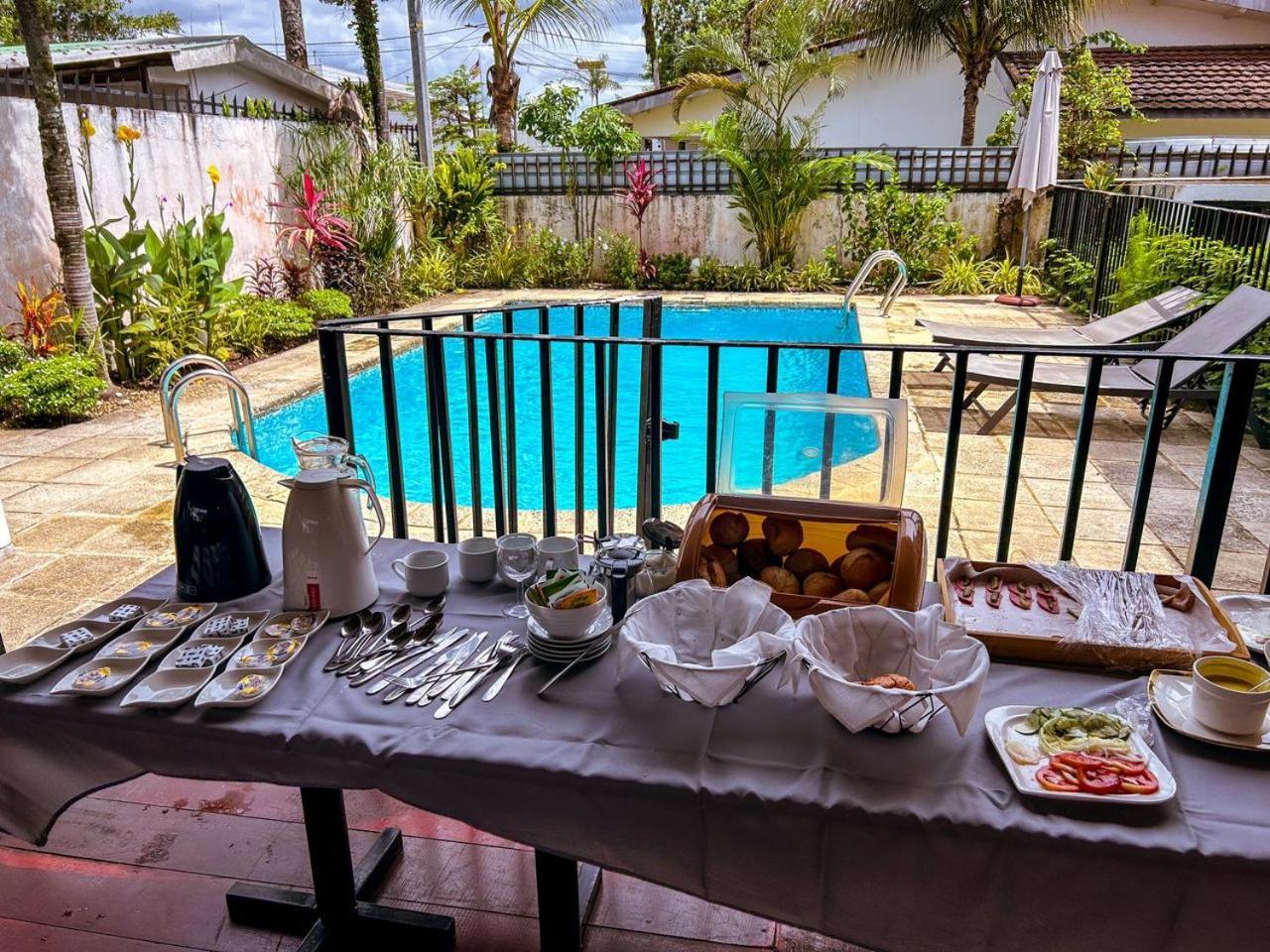 Residence Le Tali 리브르빌 외부 사진